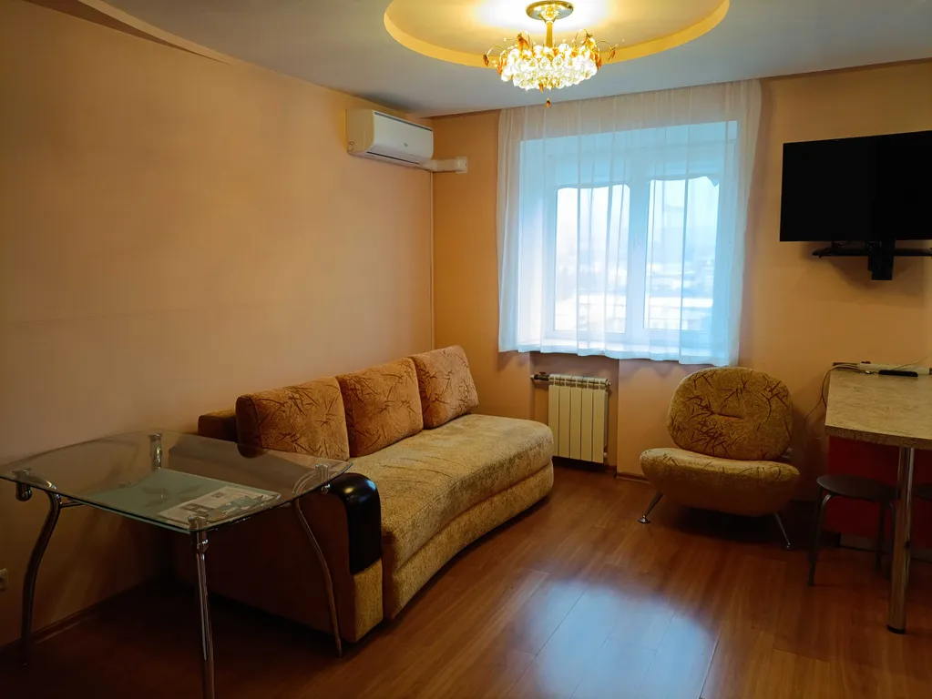 Уютная квартира с видом на город море рядом с жд станцией Вторая речка