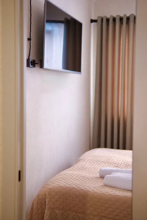 Двухэтажный дом с кухней