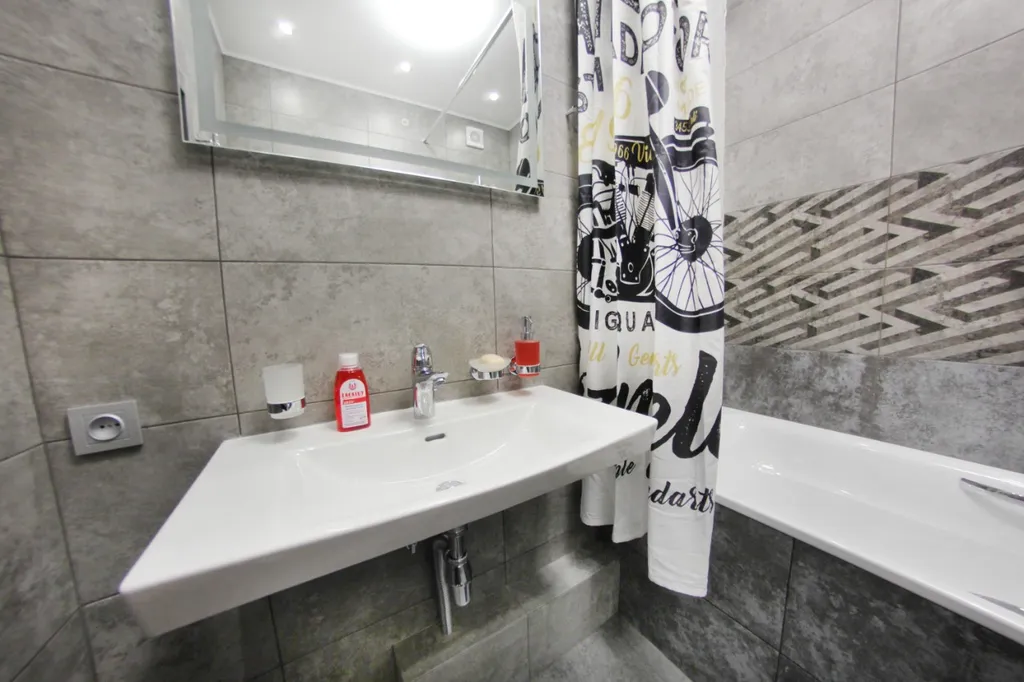 Квартира Уютная двухкомнатная квартира рядом с ТРЦ Мега — Алматы