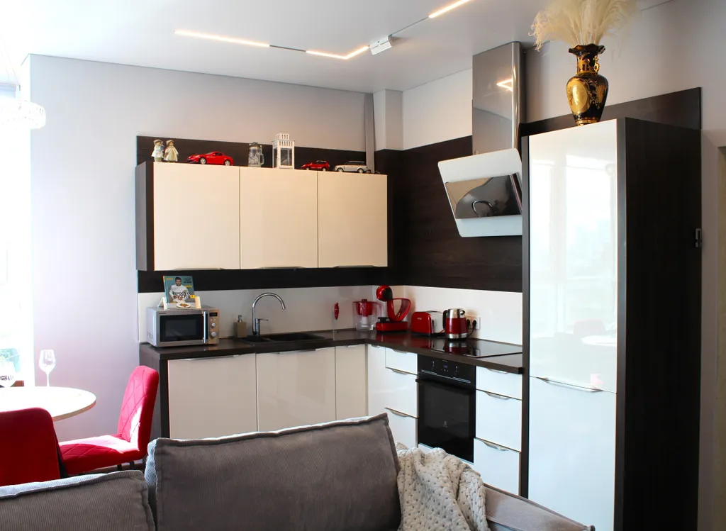 Видовая квартира с панорамным окном в центре