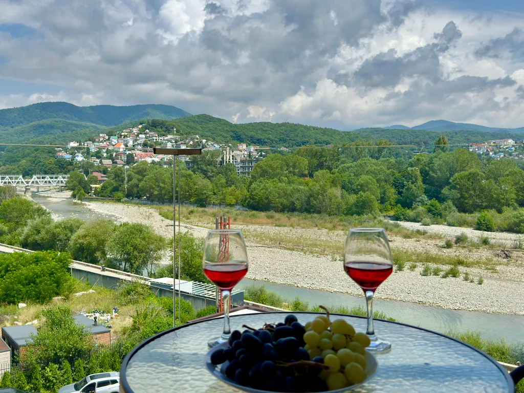 Квартира Квартира Комфорт с видом на горы и балконом — Лазаревское