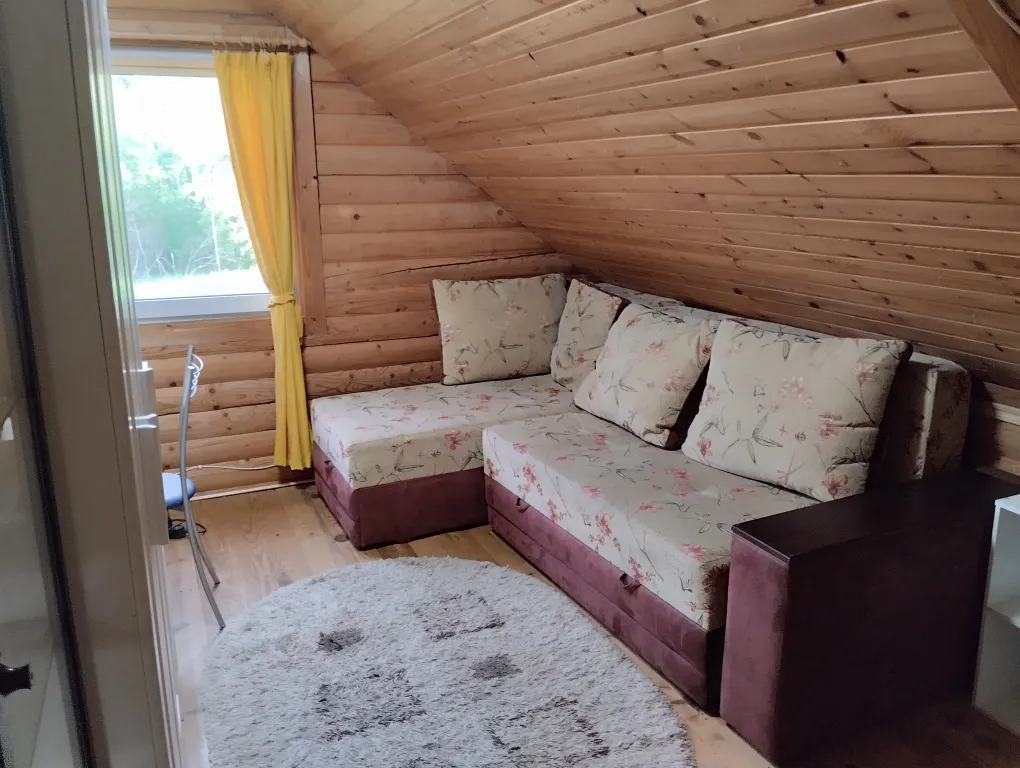 Коттедж Дом среди трех озёр — Луга