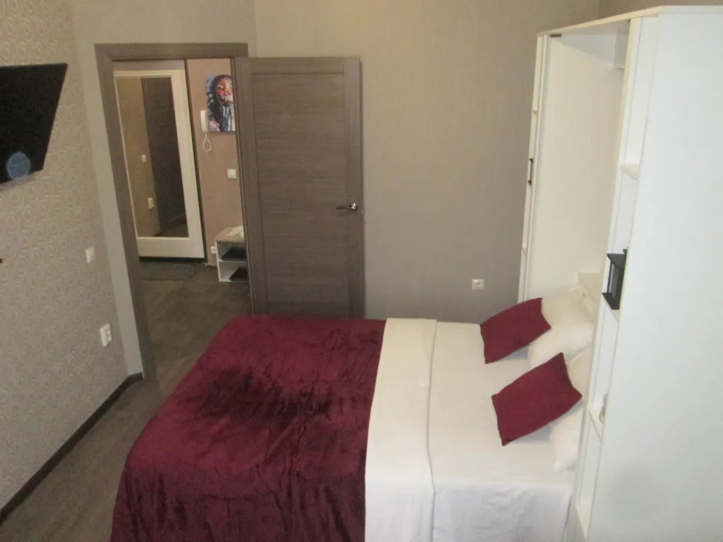 Чистая, уютная квартира возле стадиона в ЖК Панораме