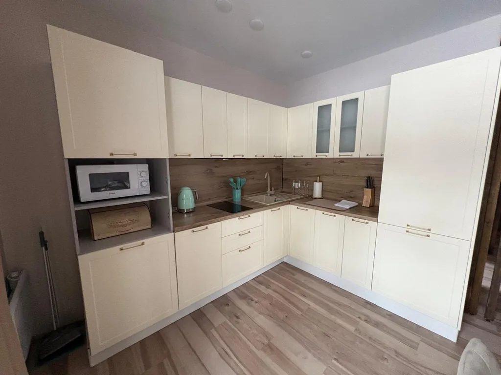 4-комнатный Дом