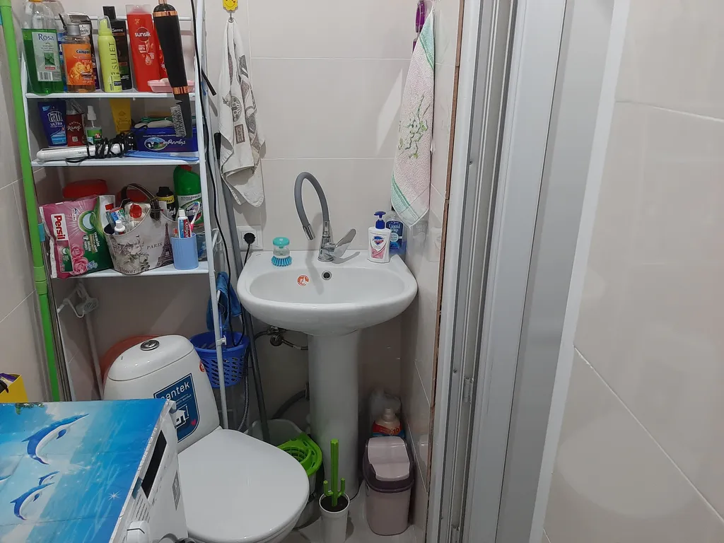 Комната в солнечной квартире в Старом Тбилиси