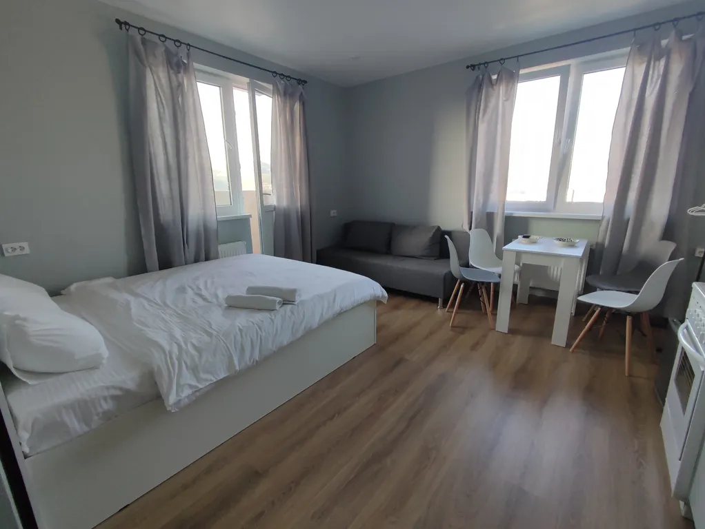 Четырёхкомнатная квартира с новым ремонтом и шикарным видом на море