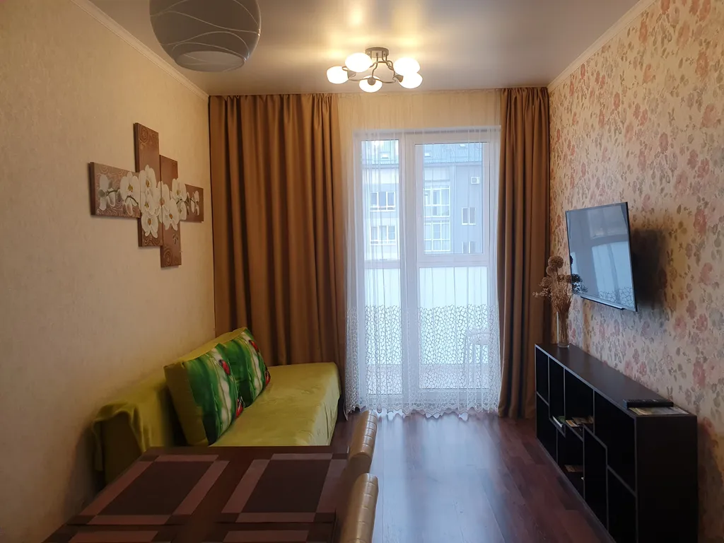 Чистая и уютная однокомнатная квартира недалеко от моря
