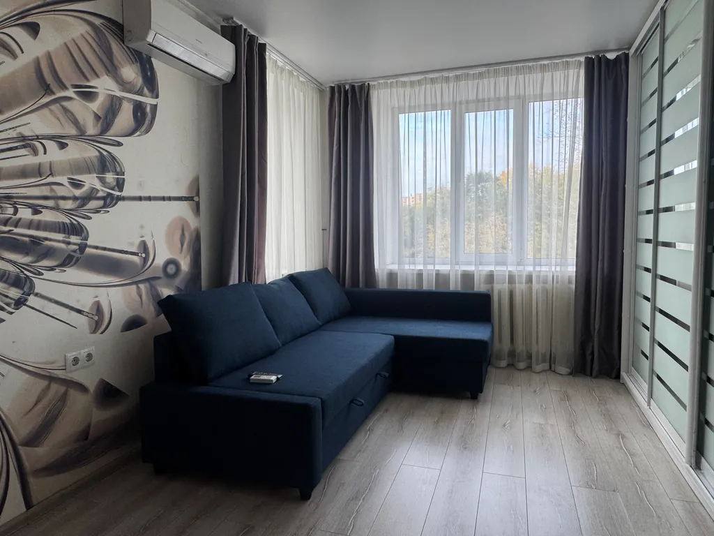 Однокомнатная квартира у метро Яшьлек