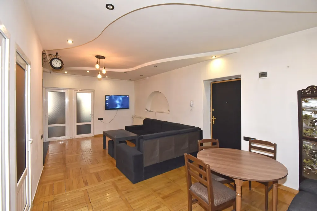 4-комнатная Квартира