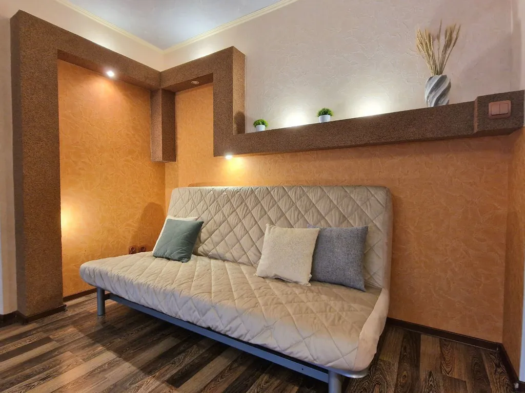 Квартира Трёхкомнатная квартира — Екатеринбург