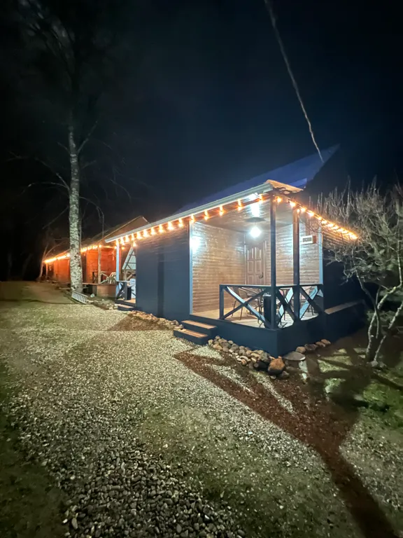 Квартира Уютная комната для четверых в деревянном таунхаусе у озера — Мезмай