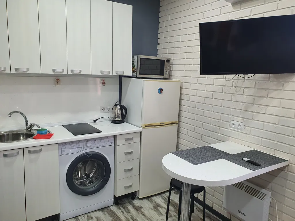 Sunny city - studio apartment