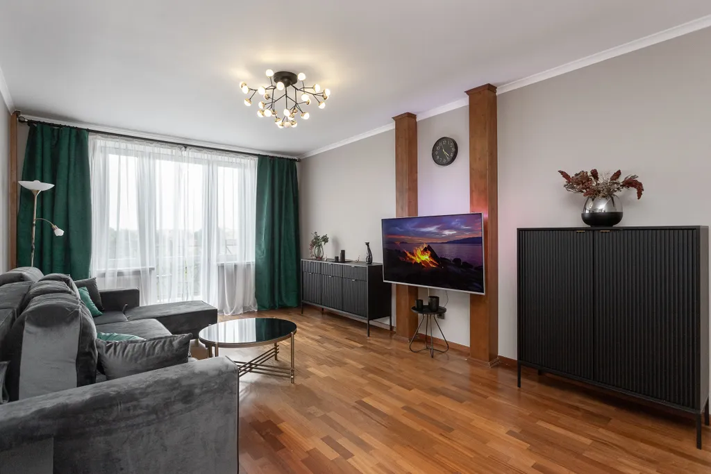 Квартира 3-комнатные апартаменты в центре — Зеленоградск