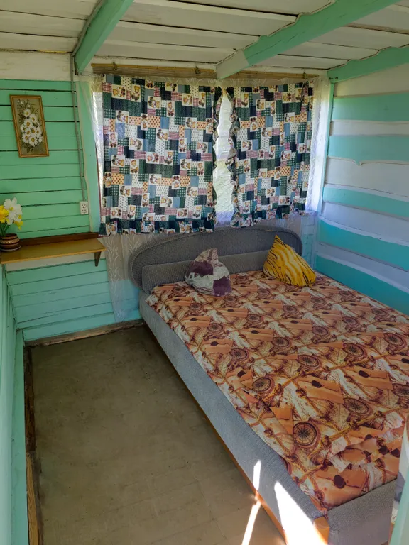 Дом с баней на берегу озера