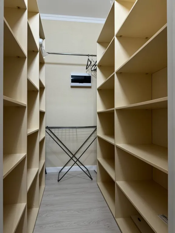 Уютная квартира бизнес-класса с камином