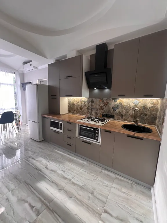 Квартира Квартира с 2 спальнями и балконом — Раздольное