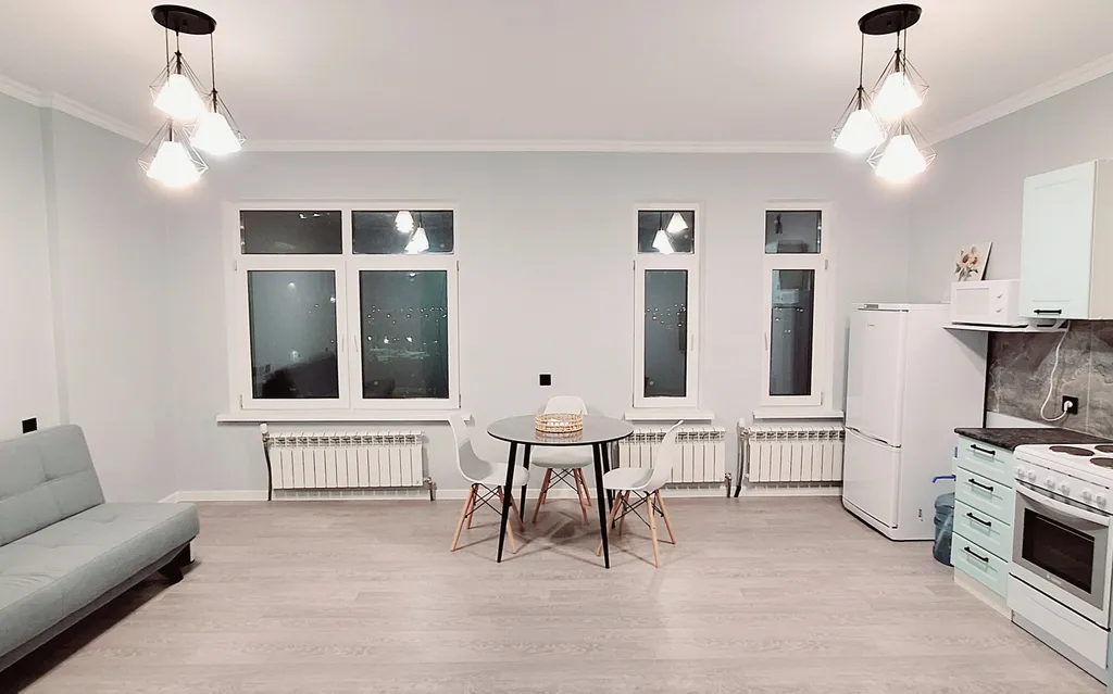 Просторная квартира в стиле сканди в северной столице