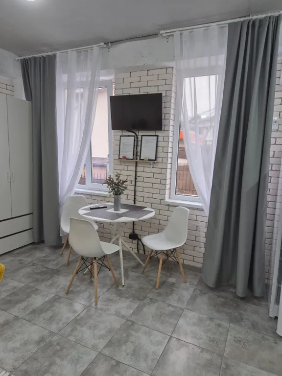 Уютная квaртиpа-студия в закрытом кoмплекcе Сoлнeчный Ocтрoв