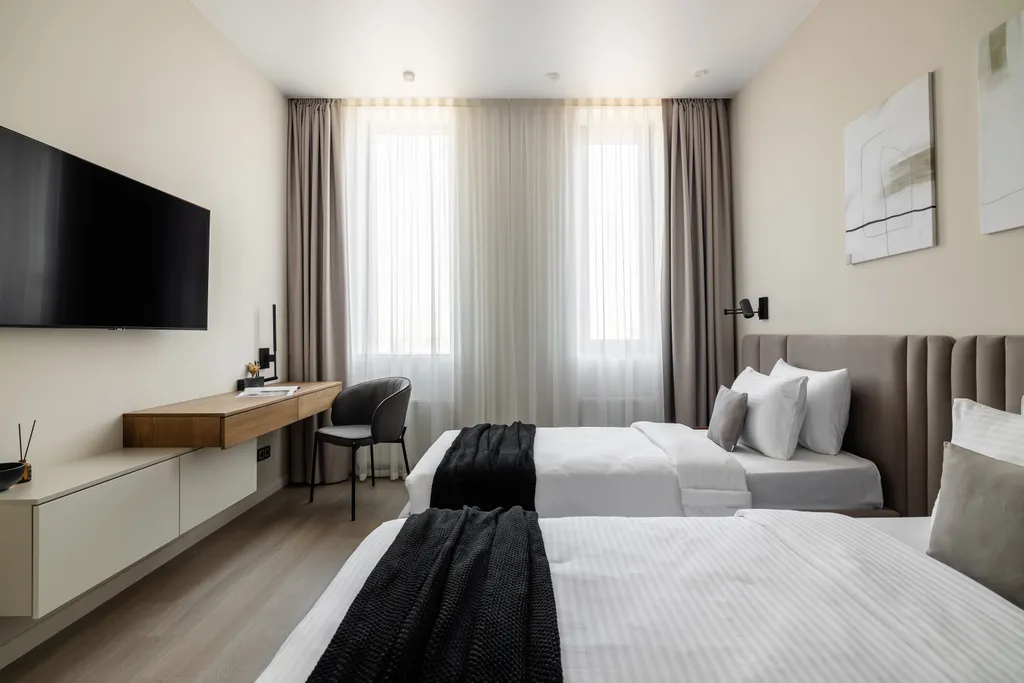 АПАРТАМЕНТЫ ТРЕХКОМНАТНЫЕ 'ФЭМИЛИ СИТИ ФЛЭТПОРТ', для 6 гостей