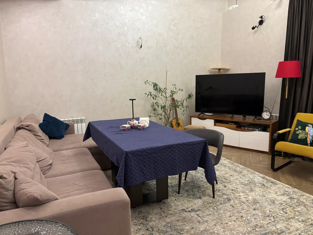 Живая ёлка! Новый дом с 4 спальнями, гостиная 80м