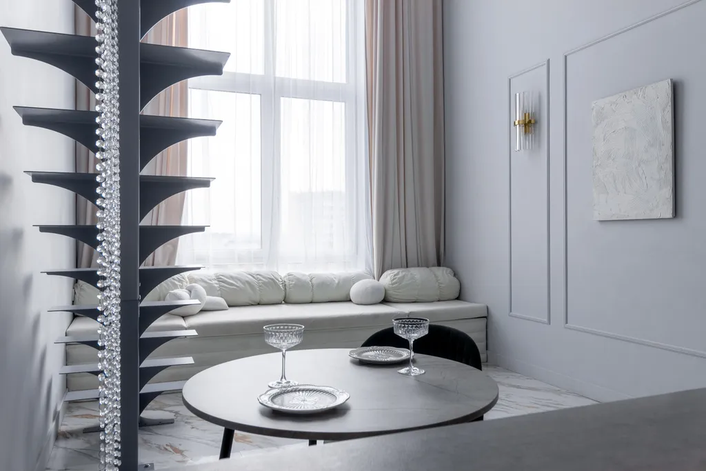 Двухуровневая студия с панорамным видом на город