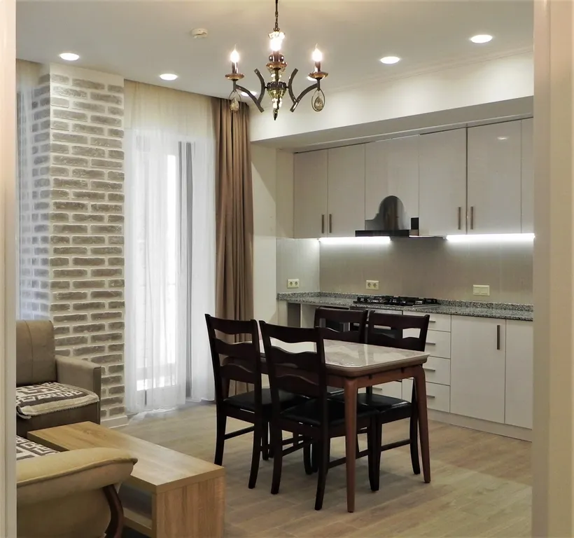 Уютная квартира в центре города у моря