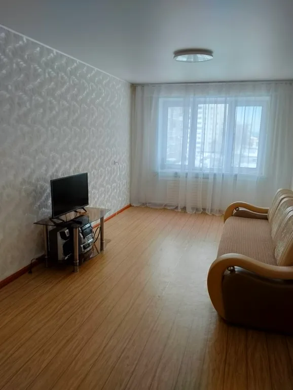 3-комнатная Квартира — аренда посуточно в Заринск