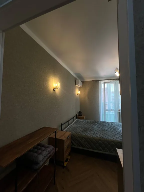 Уютная студия с дизайнерским ремонтом