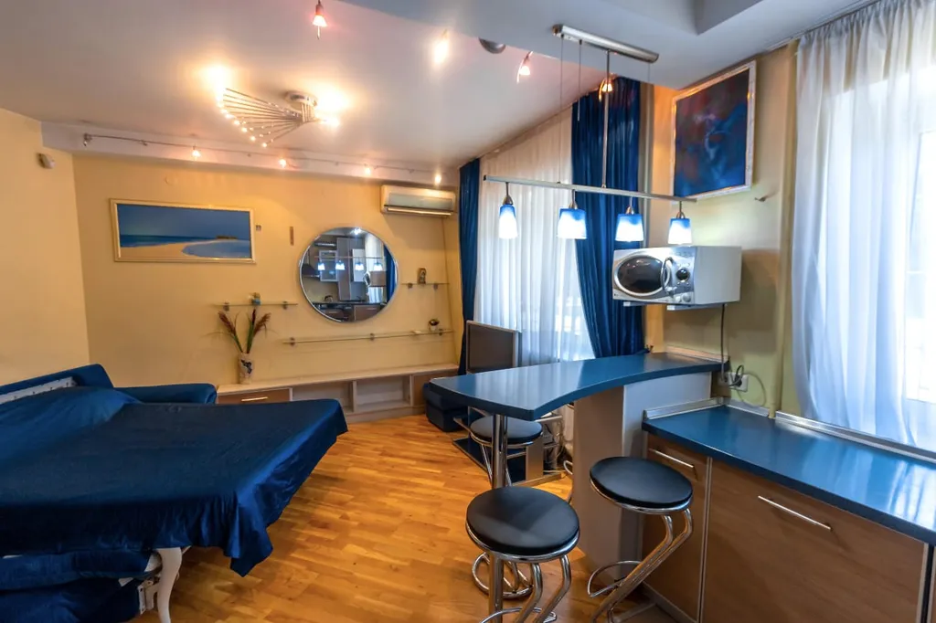 Квартира Квартира Дизайнерская студия в центре города — Симферополь