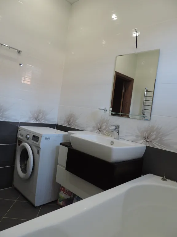 Дом возле Кипарисового озера