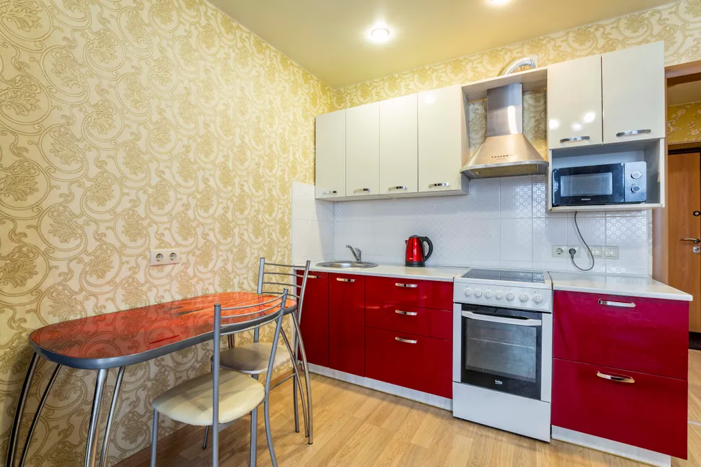 Квартира-студия с балконом для командированных и отдыха