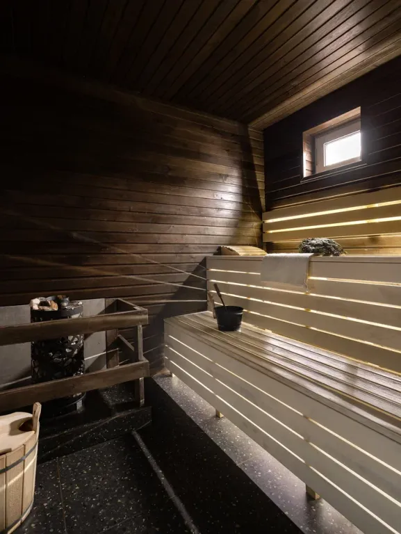 Дизайнерский загородный дом на Финском заливе с баней и купелью