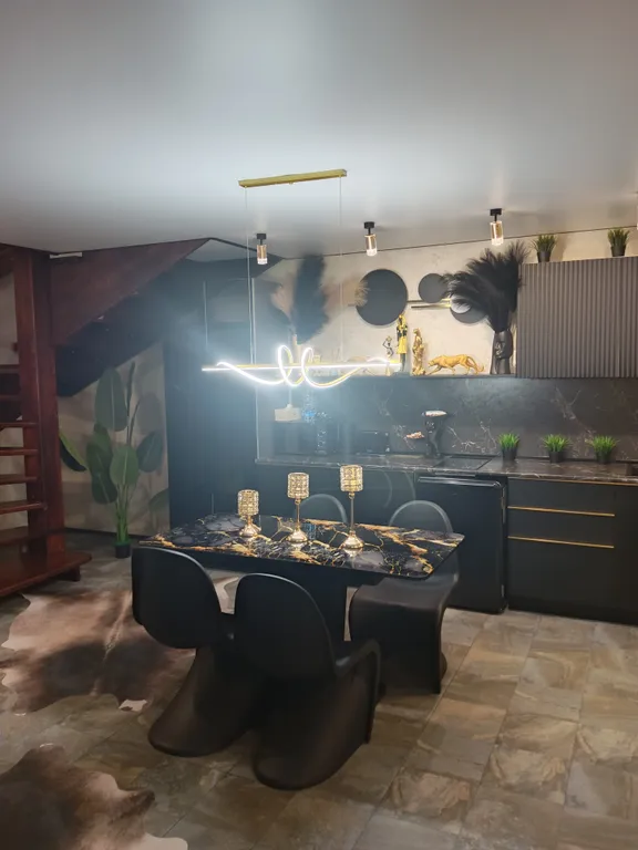 Новые двухэтажные апартаменты с бассейном и сауной