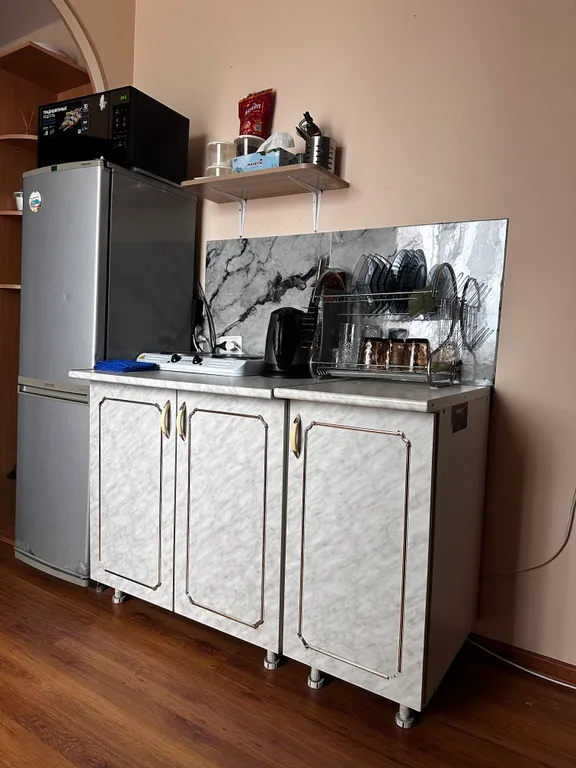 Отдельная комната со своим сан узлом в самом центре города