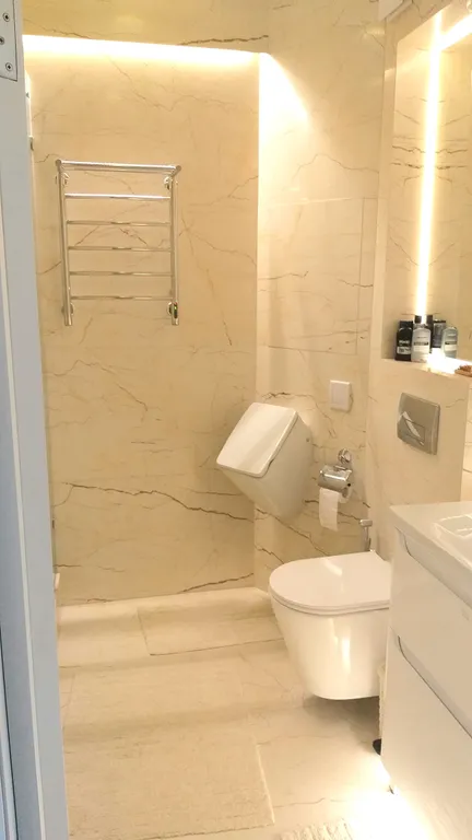 Уютная квартира с видом на Золотой мост и бухту