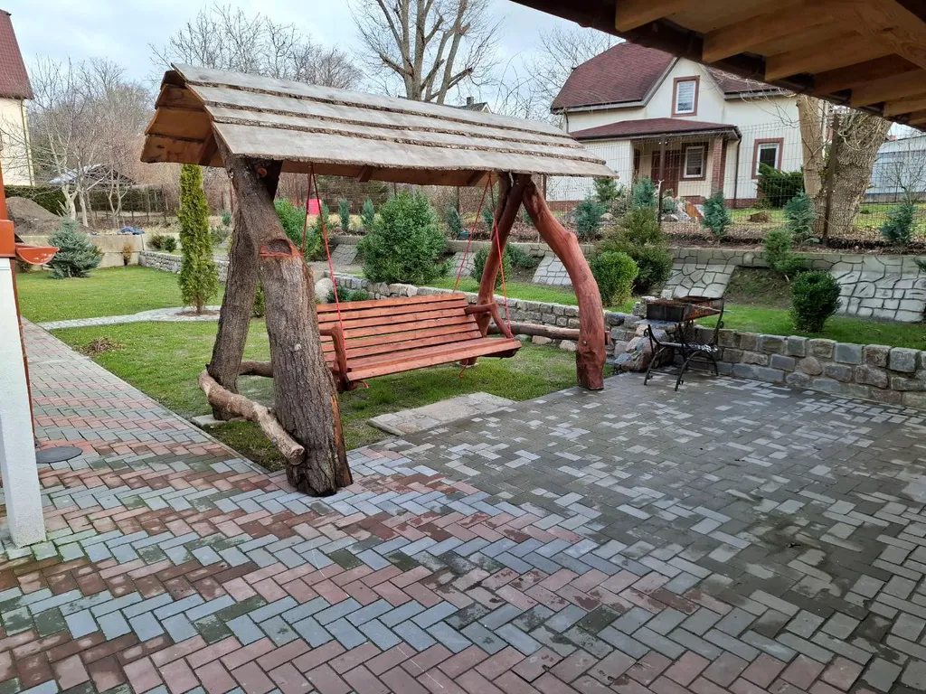 Вилла на первой береговой линии