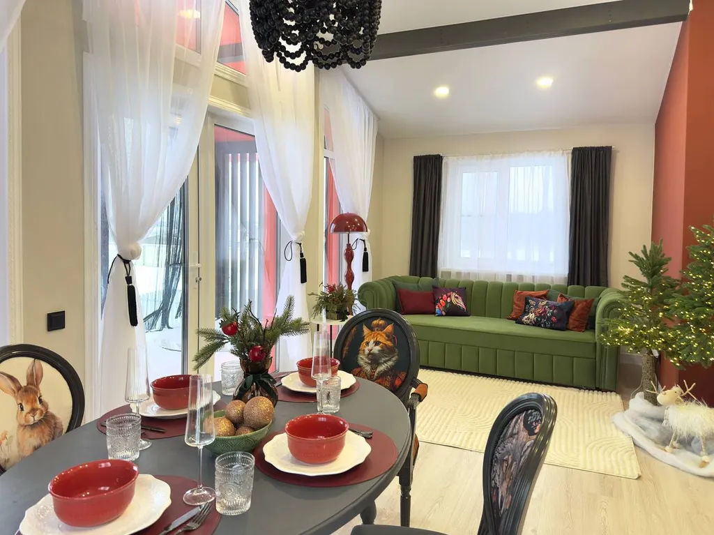 Фотодача с уникальным ярким интерьером для вашего отдыха и настроения