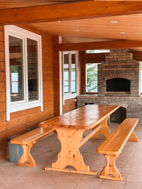 Охотничий домик у пруда