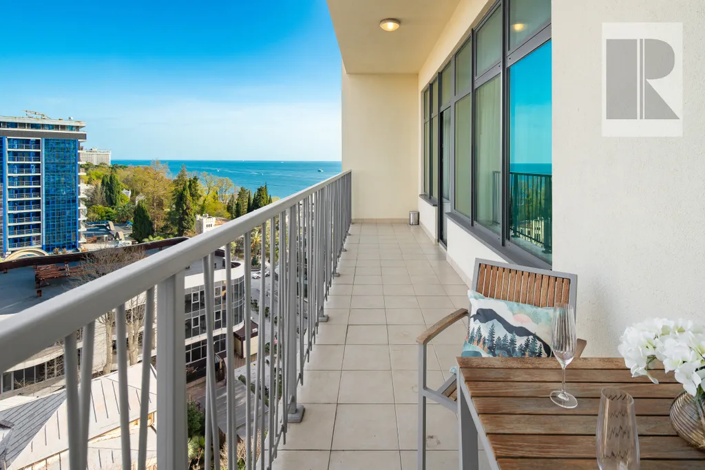 Апартамент семейный с видом на море и город 8 этаж от собственника