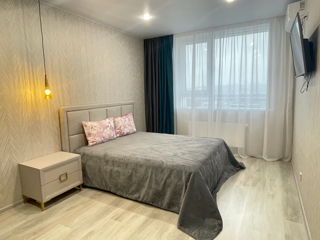 Панорамная квартира на верхнем этаже с видом на город