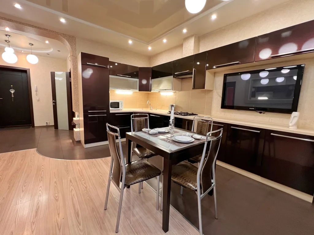 Стильная 2-комнатная квартира в центре города рядом с ТРЦ JamМоll