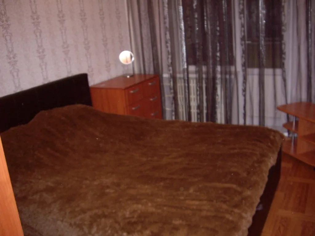 Трехкомнатная квартира в Старом Осколе возле Мед. Центра Поколение