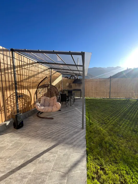 Уютный дом с видом на горы в Верхнем Фиагдоне