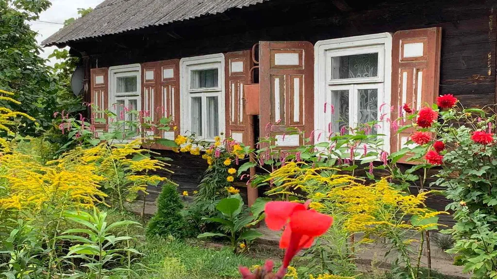 Дом с видом на лес недалеко от озера