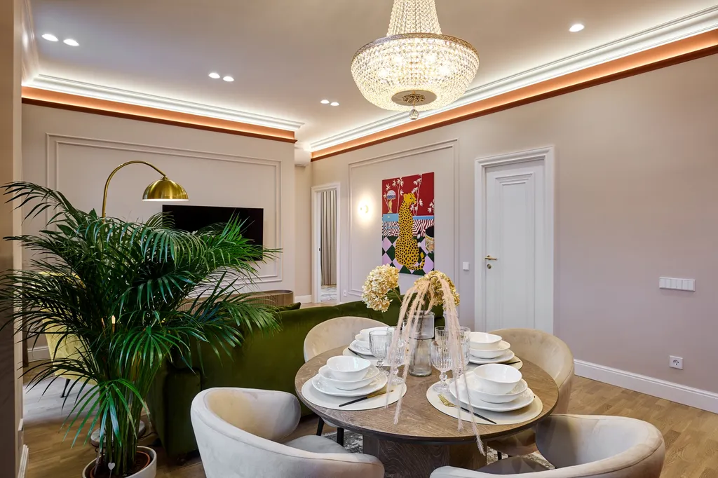 Уникальные яркие дизайнерские апартаменты