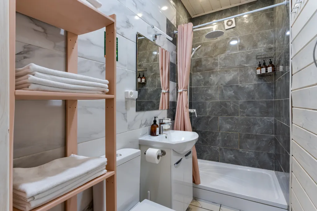 Дом с баней и банным чаном