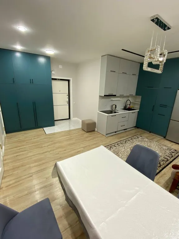 Шикарная квартира в самом центре городе с видом на море