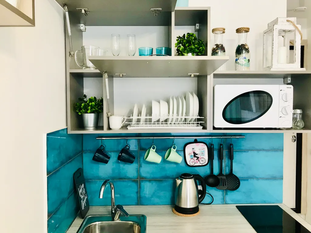 Современная студия Бирюза на площади Маркса