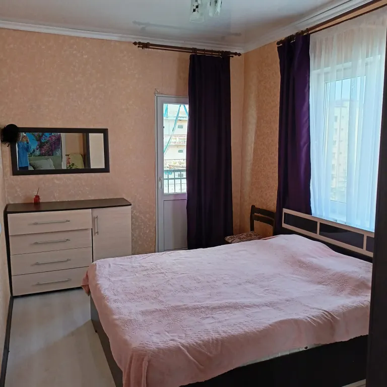 Квартира Уютная квартира с огромным диваном — Сухум