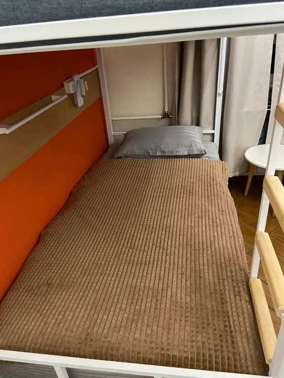 Спальное место в общем 4-х местном номере для ЖЕНЩИН